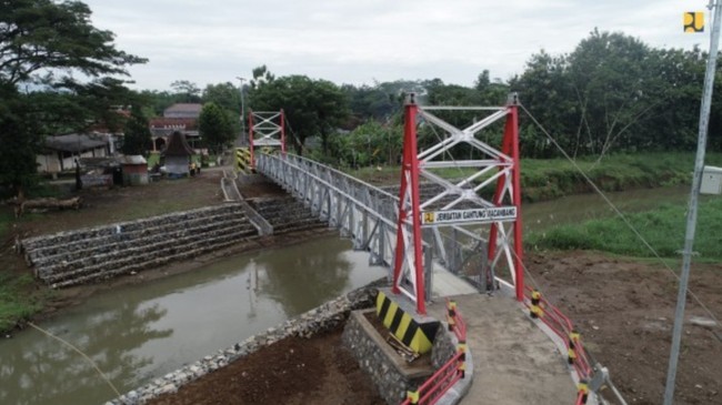 Kementerian PU Mau Bangun 200,44 Km Jalan-2.141 M Jembatan, Kapan?