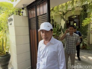 Jokowi Alami Delay dan Batal Transit di Jakarta Dampak Erupsi Anak Krakatau