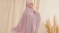 Mukena Silk Parasut Gampang Kusut? Ini Cara Merawat Biar Tetap Rapi dan Awet 