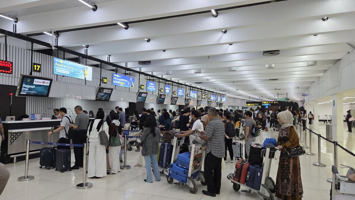 2 Hari Jenazah Tertahan di Bandara Soetta Imbas Abu Vulkanik Anak Krakatau