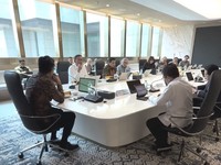 Danantara Indonesia dan BP BUMN bersama Himpunan Bank Milik Negara (Himbara) mendorong perluasan pembukaan rekening bank bagi masyarakat Indonesia, dengan prioritas pada kelompok desil 16. (Dok. Instagram @bumn_id)