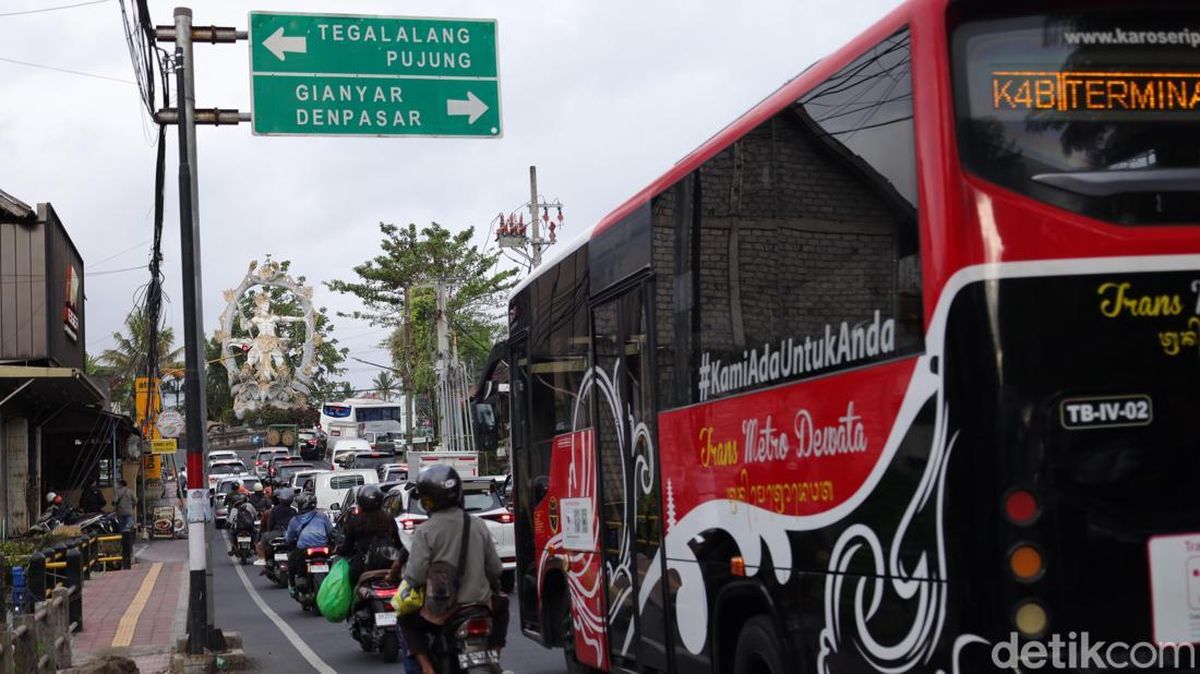 Rekayasa Lalu Lintas di Ubud Malah Bikin Macet Parah hingga 4 Jam