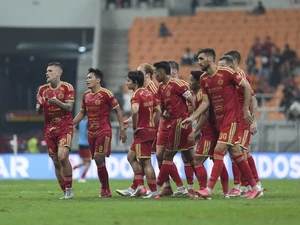 Persija Jakarta Ungguli Persib di Babak Pertama