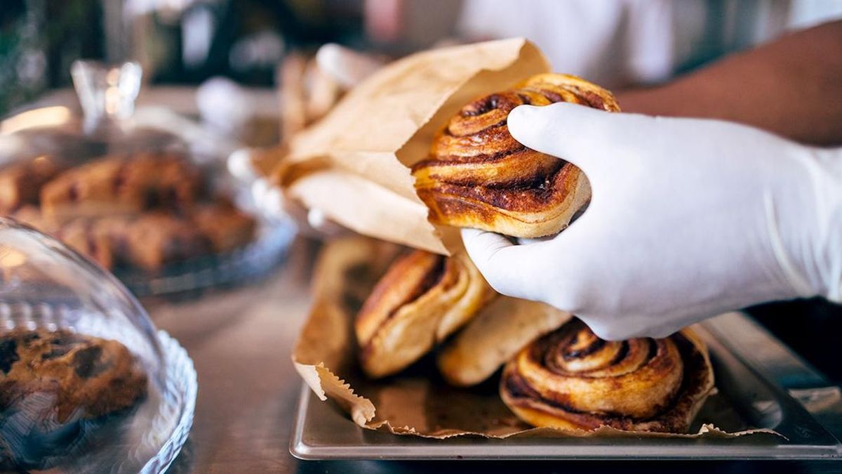 Plot Twist! Pesanan Cinnamon Roll Rp 55 Juta Hilang, Ternyata Kurir Kena Razia
