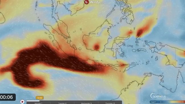 sebaran SO2 (sulfur dioksida) letusan gunung anak krakatau. (Tangkapan layar X/Osamujaii) sebaran SO2 (sulfur dioksida) letusan gunung anak krakatau. (Tangkapan layar X/Osamujaii)