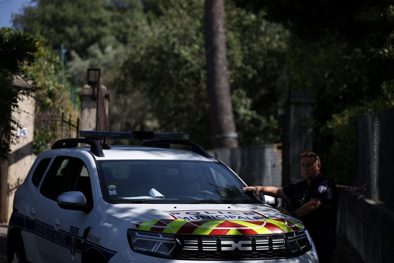 Empat lukisan dibawa kabur dari Museum Renoir di Cagnes-sur-Mer, kawasan French Riviera, Prancis, pada Selasa pagi (8/9/2026). (Tangkapan Layar Video Reuters/)