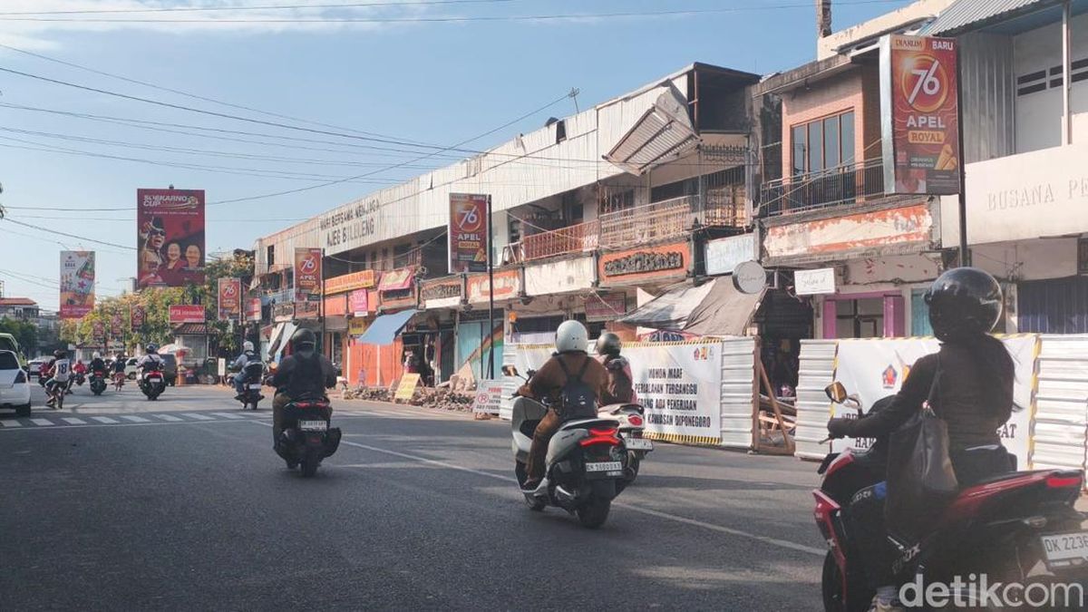 Penataan Jalan Diponegoro Singaraja Dikebut Malam, Rampung 17 Desember