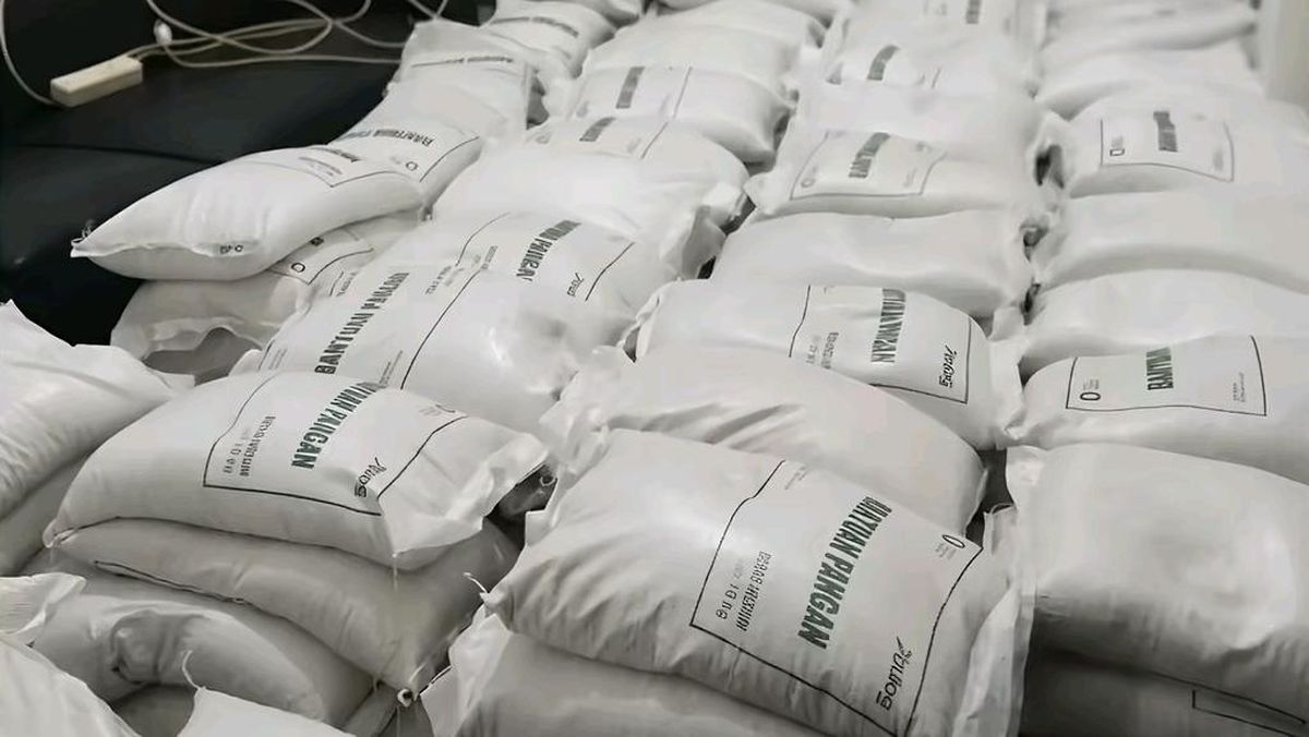 Polisi Temukan 1,98 Ton Beras Bantuan di Rumah Pengepul Cirebon