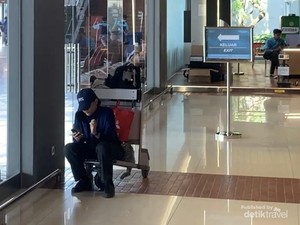 Drama Penumpang Bandara Soetta: Ada yang Pilih Refund Hingga Tempuh Jalur Darat
