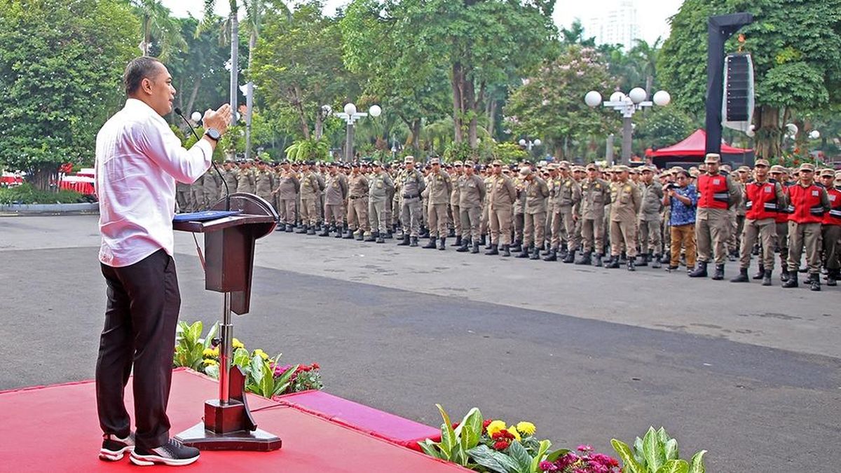 Walkot Eri Pecat Satpol PP yang Pungli Warga hingga Puluhan Juta