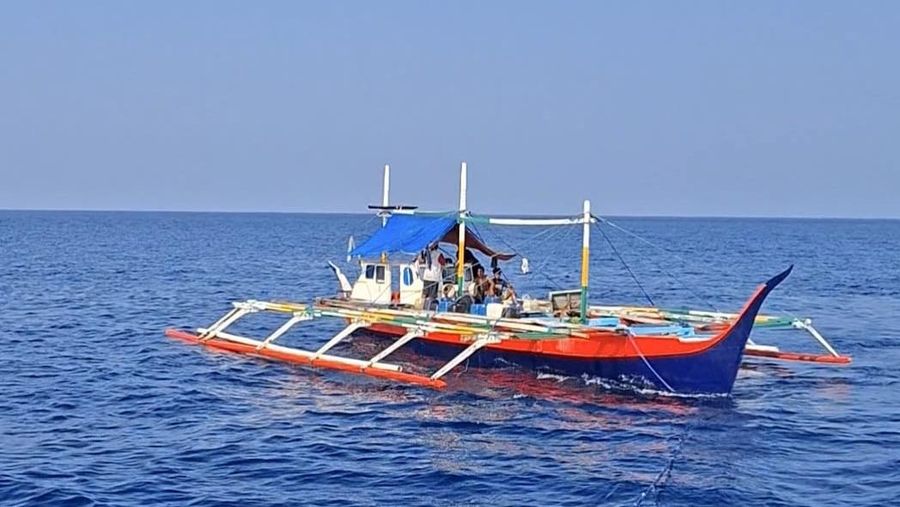 Direktorat Jenderal Pengawasan Sumber Daya Kelautan dan Perikanan (PSDKP) Kementerian Kelautan dan Perikanan (KKP), menangkap satu kapal ikan asing (KIA) asal Filipina yang beroperasi di perairan Sulawesi.