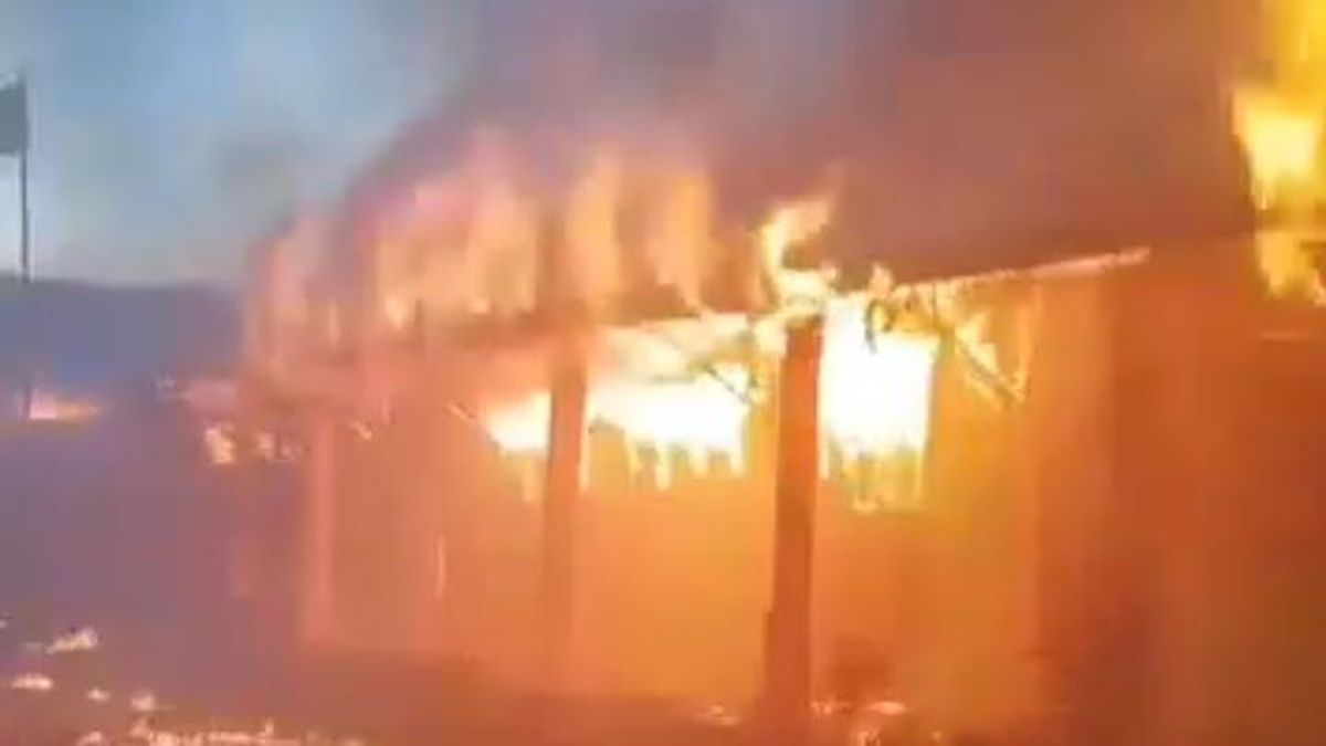 Gedung SMPN 3 Tomilito Gorontalo Utara Terbakar, 3 Ruangan Kelas Ludes