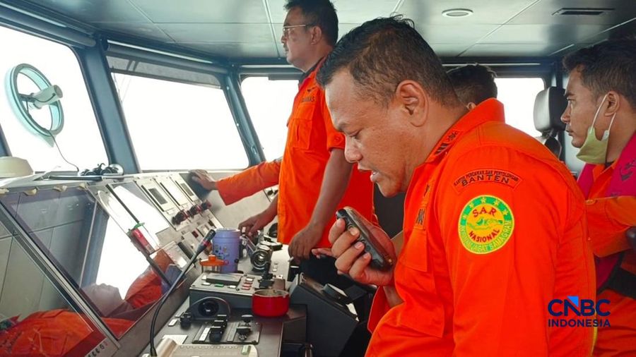 Lima jurnalis dan tiga orang lainnya yang hilang kontak di sekitar Gunung Anak Krakatau, Banten, hingga Rabu (9/9/2026) belum ditemukan.