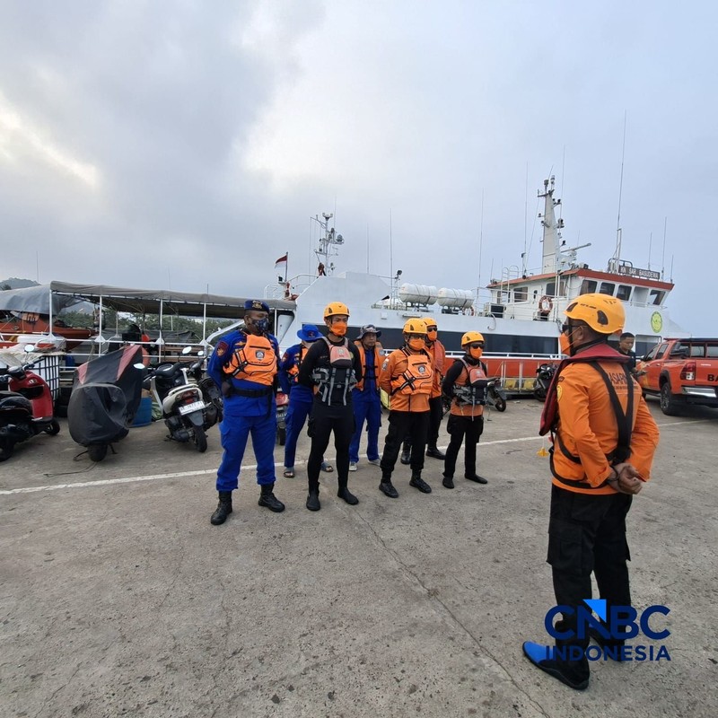 Lima jurnalis dan tiga orang lainnya yang hilang kontak di sekitar Gunung Anak Krakatau, Banten, hingga Rabu (9/9/2026) belum ditemukan. (Dok. Basarnas)