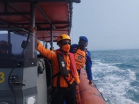 Lima jurnalis dan tiga orang lainnya yang hilang kontak di sekitar Gunung Anak Krakatau, Banten, hingga Rabu (9/9/2026) belum ditemukan. (Dok. Basarnas)