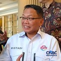 Presiden KSPN Ristadi saat menyampaikan keterangan kepada awak media di Kementerian Ketenagakejaan, Jakarta, Rabu (9/9/2026). (CNBC Indonesia/Martyasari Rizky)