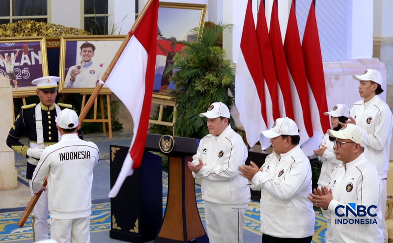 Presiden RI, Prabowo Subianto memberi sambutan di acara pelepasan kontingen Indonesia menuju Asian Games ke-20 Aichi Nagoya di Istana Kepresidenan, Jakarta, Rabu (9/9/2026). (CNBC Indonesia/Muhammad Sabki)