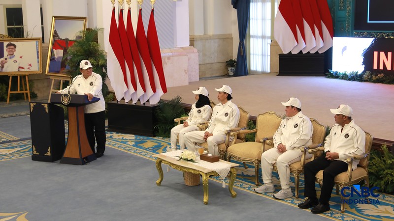 Presiden RI, Prabowo Subianto memberi sambutan di acara pelepasan kontingen Indonesia menuju Asian Games ke-20 Aichi Nagoya di Istana Kepresidenan, Jakarta, Rabu (9/9/2026). (CNBC Indonesia/Muhammad Sabki)