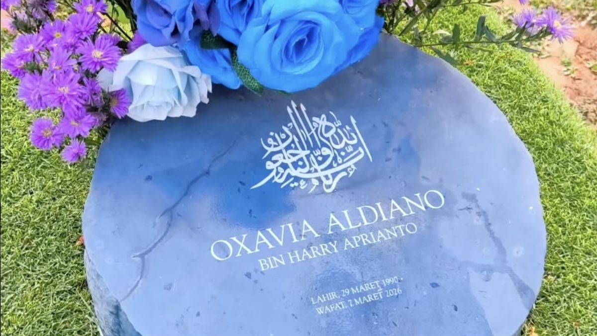 Reaksi Santai Ayah Vidi Aldiano Tahu Lampu Makam Putranya Dicuri