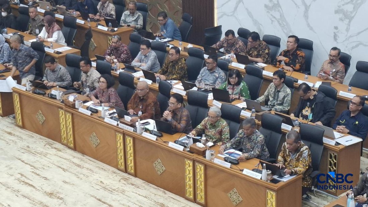 Tok! Pemerintah dan DPR Sepakati Transfer ke Daerah 2027 Rp 735 T