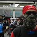 Aliansi buruh yang tergabung dalam Koalisi Besar Perjuangan Buruh Indonesia (KBPBI) menggelar aksi unjuk rasa di depan Gedung DPRD DKI Jakarta, Jalan Kebon Sirih, Menteng, Jakarta, Kamis (10/9/2026). (CNBC Indonesia/Tri Susilo)