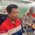 Corporate Secretary PPN Roberth MV Dumatubun bersama awak media/Teti Purwanti