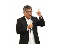 Dosen sekaligus Ketua Program Studi S2 Ilmu Politik FISIP UNAIR, Airlangga Pribadi Kusman. (Dok. FISIP UNAIR)