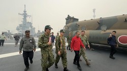 Kapal Jepang Bawa 3 Chinook Tiba di Mempawah, Siap Bantu Tangani Karhutla