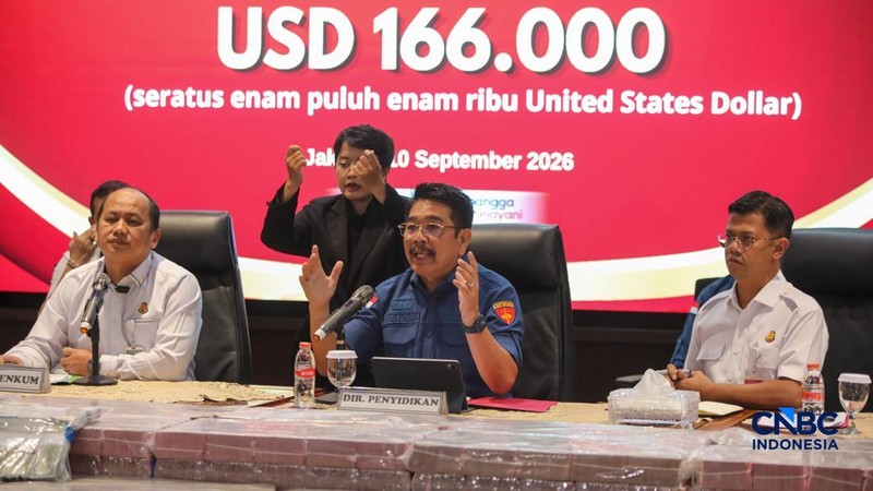 Kejaksaan Agung menggelar konferensi pers terkait dugaan korupsi Penggunaan dan Pemanfaatan Kawasan Hutan di Gedung Jampidsus, Kejaksaan Agung (Kejagung), Jakarta, Kamis (10/9/2026). (CNBC Indonesia/Faisal Rahman)
