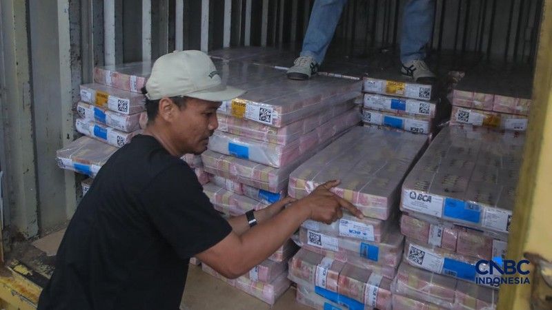 Kejaksaan Agung menggelar konferensi pers terkait dugaan korupsi Penggunaan dan Pemanfaatan Kawasan Hutan di Gedung Jampidsus, Kejaksaan Agung (Kejagung), Jakarta, Kamis (10/9/2026). (CNBC Indonesia/Faisal Rahman)
