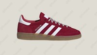 Cari Sepatu Buat Tampil Gaya LFC? Ini Pilihan yang Bisa Dipakai Harian