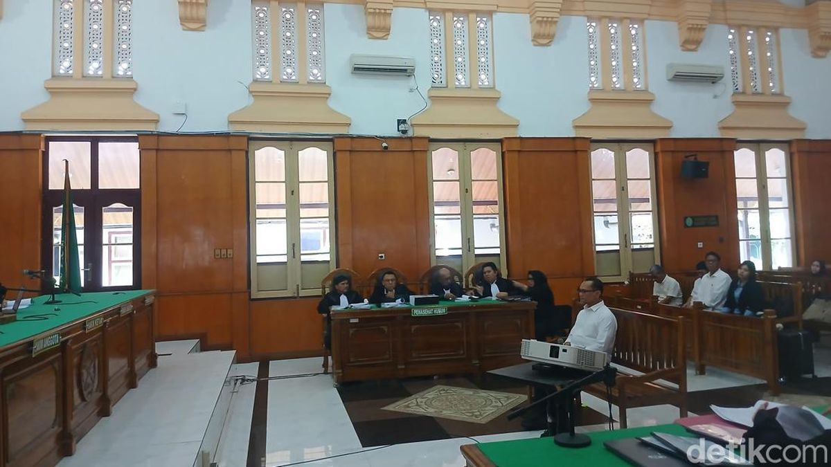 3 Eks Kepala KSOP Pelabuhan Belawan Didakwa Korupsi PNBP Jasa Pandu Rp 648 Juta