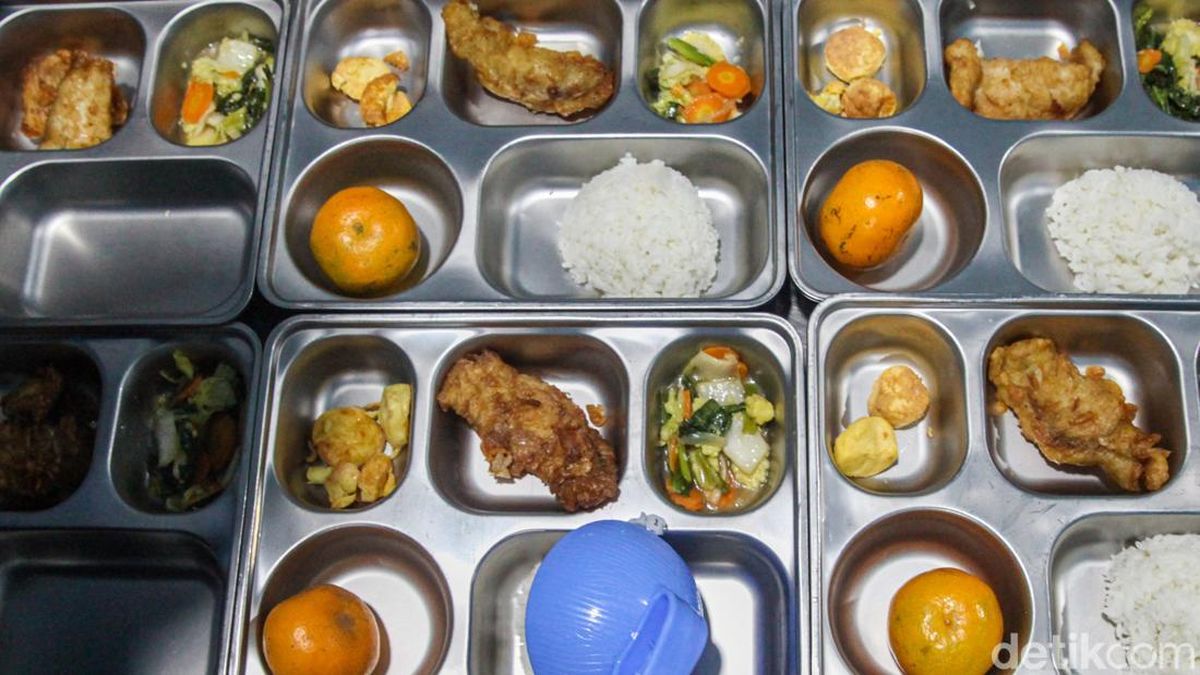 Kepala SPPG di Rembang Dicopot Buntut 105 Siswa-8 Guru Keracunan MBG — NadiKabar.com