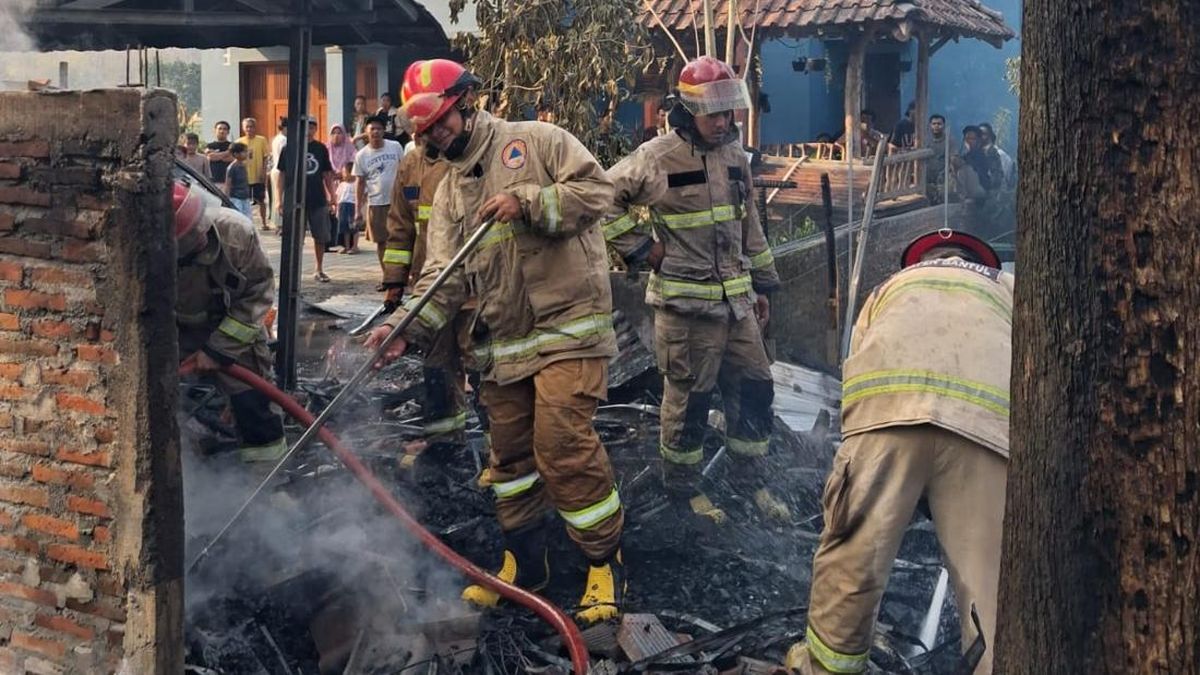 Garasi di Pleret Bantul Terbakar, 2 Mobil dan 1 Motor Hangus