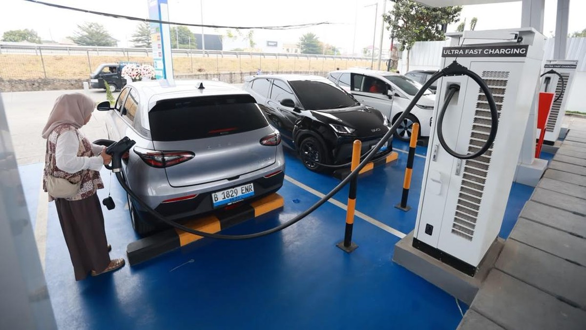 Bos Wuling Blak-blakan Soal Tantangan TKDN Mobil Listrik di RI