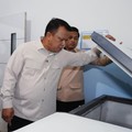 Wakil Kepala BGN Trenggono memastikan seluruh SPPG menjalankan proses penyiapan makanan sesuai standar operasional prosedur (SOP). (Dok: Humas BGN)