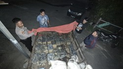 Polisi Gagalkan Penyelundupan 4,1 Ton Balok Timah ke Jakarta