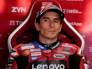 Rossi Ungkap Rivalitas Masa Lalu di Buku Terbarunya, Marquez: Aku Baca Kalau Pensiun