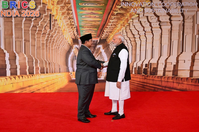 Presiden Prabowo Subianto tiba di Bharat Mandapam, New Delhi, India, untuk mengikuti Konferensi Tingkat Tinggi (KTT) ke-18 BRICS 2026, Sabtu (12/9/2026). (Dok. Muchlis Jr - Biro Pers, Media, dan Informasi Sekretariat Presiden)