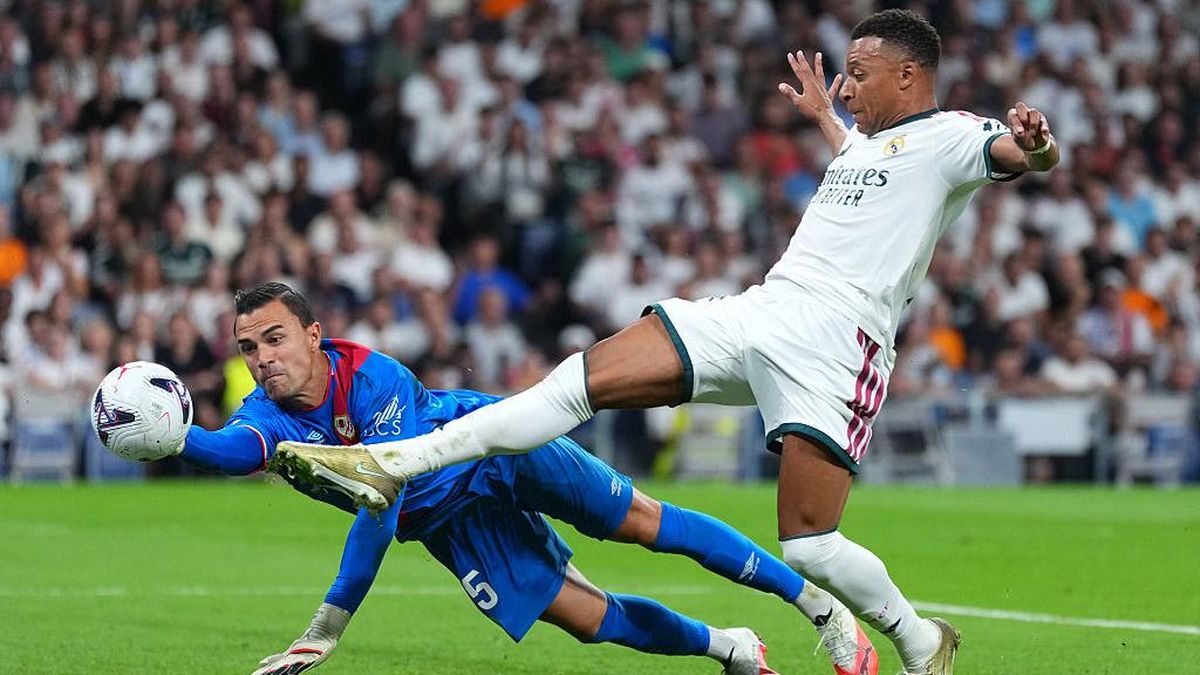 Kylian Mbappe Bikin Rekor Usai Jebol Gawang Emil Audero 2 Kali