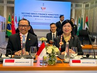 Gubernur Bank Indonesia Destry Damayanti dan Wakil Menteri Keuangan RI Juda Agung dalam  Pertemuan Menteri Keuangan dan Gubernur Bank Sentral BRICS (2nd BRICS Finance Ministers and Central Bank Governors Meeting/BRICS FMCBG) pada 910 September 2026 d