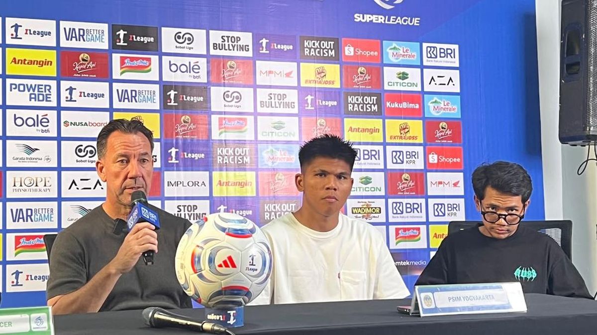 Van Gastel Sebut Kartu Merah Biang Kerok PSIM Takluk dari Persebaya