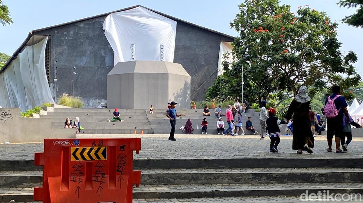 Menilik Proyek Plaza Bung Karno di Saparua yang Belum Rampung