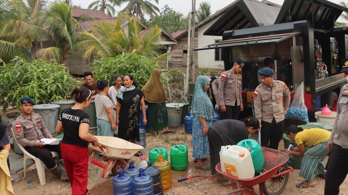 Polres Ketapang Kerahkan Mobile Water Treatment Bantu Warga Krisis Air Bersih