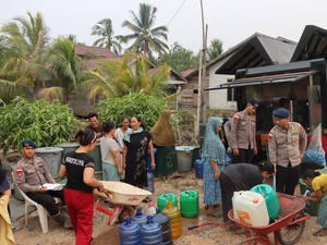 Polres Ketapang Kerahkan Mobile Water Treatment Bantu Warga Krisis Air Bersih