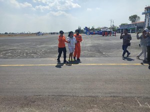 Satu Korban Selamat Kapal Virgo Dievakuasi ke Lanud Sjamsudin Noor