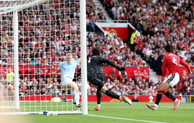 Laga Manchester United vs Manchester CIty di Stadion Old Trafford, Manchester, Inggris, Minggu (13/9/2026) malam WIB. (REUTERS/Scott Heppell)