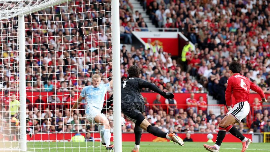 Laga Manchester United vs Manchester CIty di Stadion Old Trafford, Manchester, Inggris, Minggu (13/9/2026) malam WIB. (REUTERS/Scott Heppell)