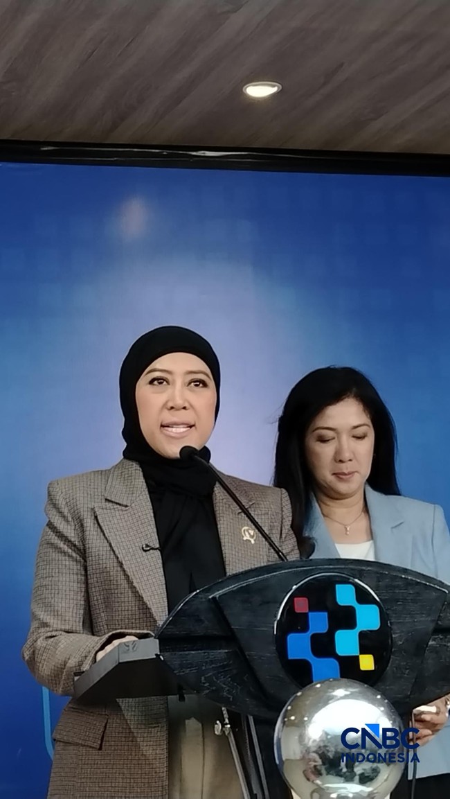 Menteri Komunikasi dan Digital, Meutya Hafid dalam konferensi pers, Senin (14/9/2026). (CNBC Indonesia/Novina Putri Bestari)
