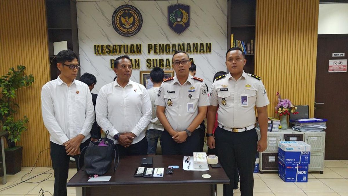 Cewek Ini Ketahuan Bawa Sabu untuk Calon Suami di Rutan Medaeng